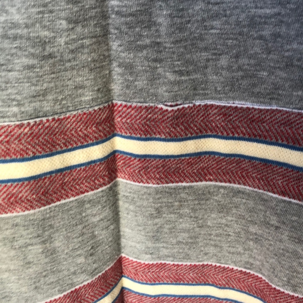 Element Sweater Size Medium - Picture 4 of 5